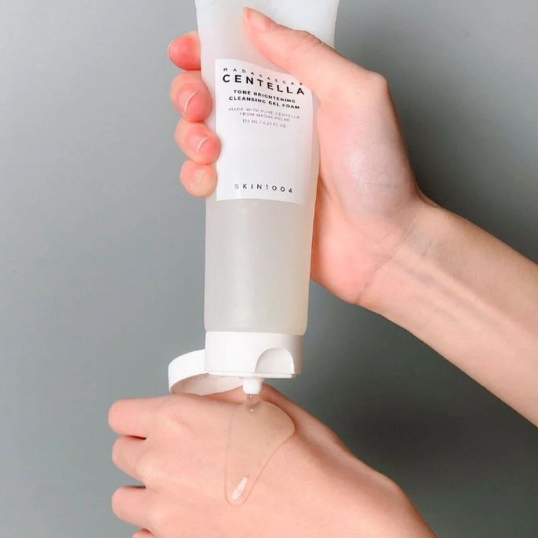 SKIN1004 Madagascar Centella Tone Brightening Cleansing Gel Foam 125ml